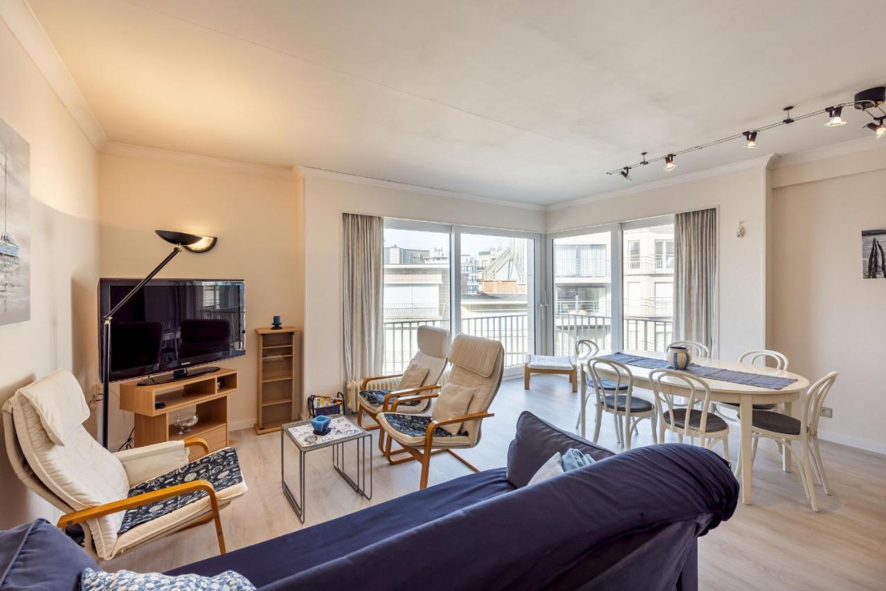 Zonnig En Gezellig Appartement Met Zijdelings Zeezicht En Zwembad In קוקסיידה מראה חיצוני תמונה